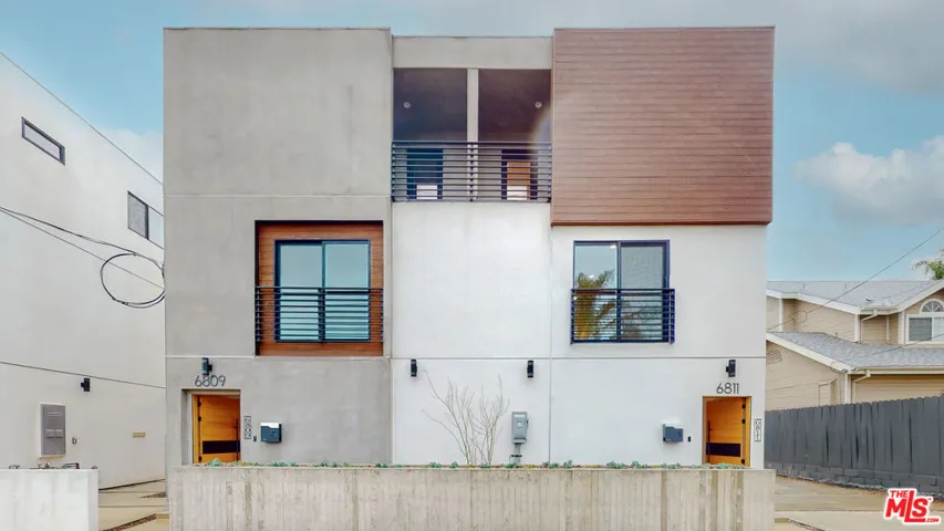 6809 Gloria Avenue, Los Angeles, California 91406