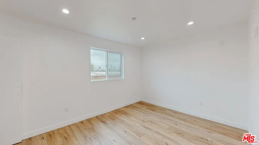 6809 Gloria Avenue, Los Angeles, California 91406