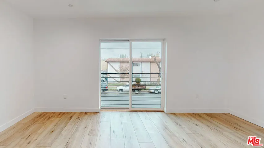 6809 Gloria Avenue, Los Angeles, California 91406