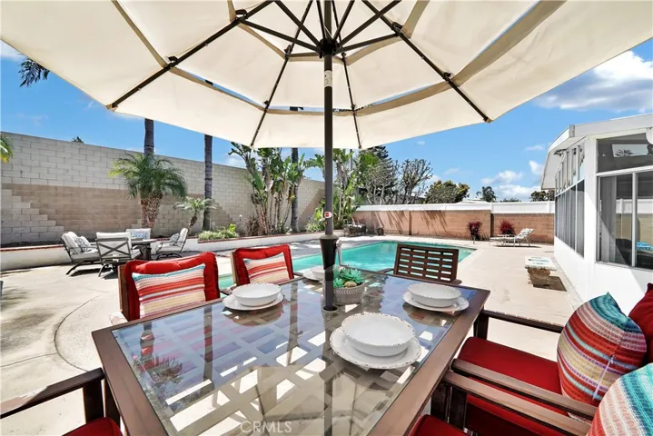 Outdoor dining is a must in California!