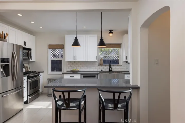 3759 Locust Avenue, Long Beach, California 90807