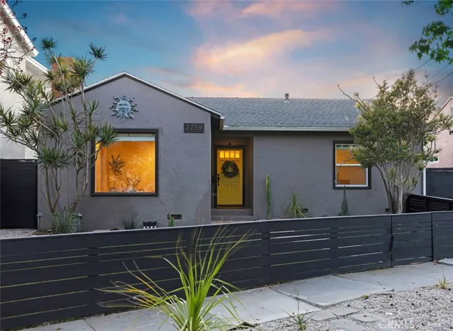 3759 Locust Avenue, Long Beach, California 90807