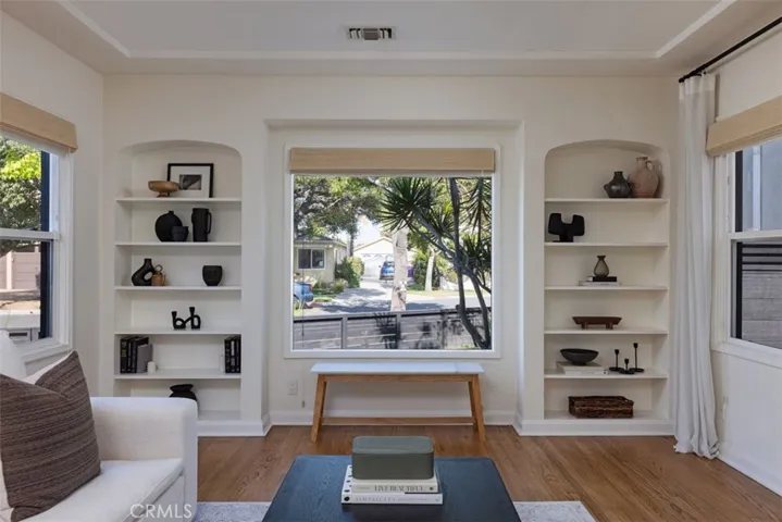 3759 Locust Avenue, Long Beach, California 90807