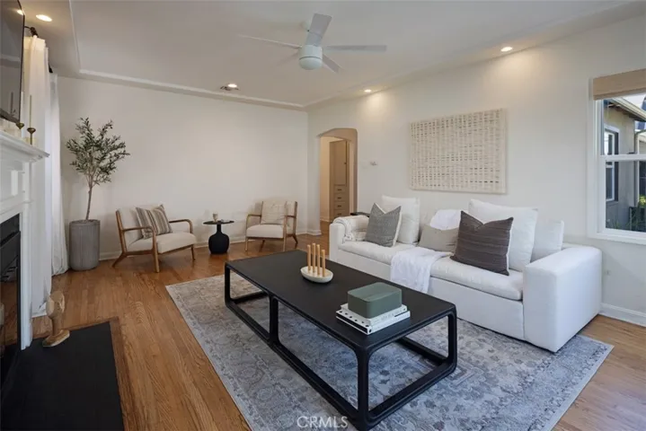 3759 Locust Avenue, Long Beach, California 90807
