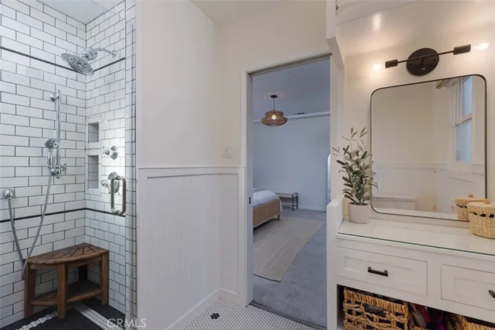 3759 Locust Avenue, Long Beach, California 90807