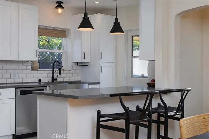 3759 Locust Avenue, Long Beach, California 90807
