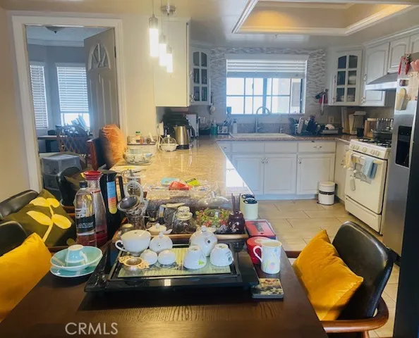 kitchen and breakfast nook
