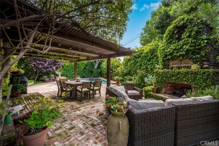 11614 Regent Street, Los Angeles, California 90066