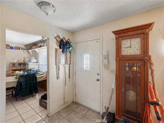 25536 Tamarisk Street, Barstow, California 92311