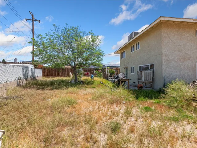25536 Tamarisk Street, Barstow, California 92311