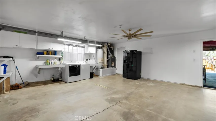 12271 Middleton Rd, Phelan, California 92372