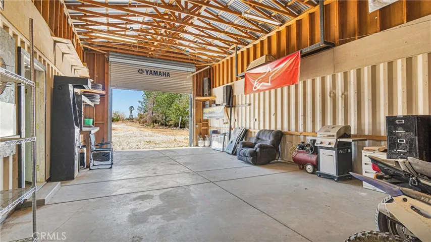 12271 Middleton Rd, Phelan, California 92372