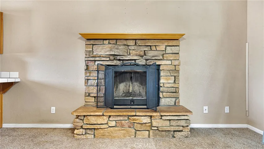 12271 Middleton Rd, Phelan, California 92372