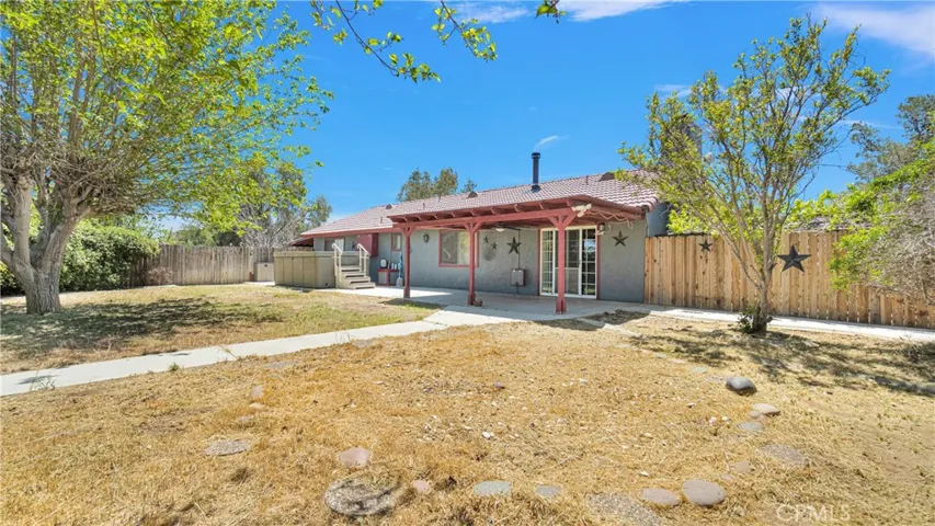 12271 Middleton Rd, Phelan, California 92372