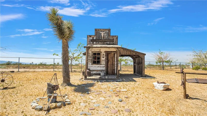 12271 Middleton Rd, Phelan, California 92372