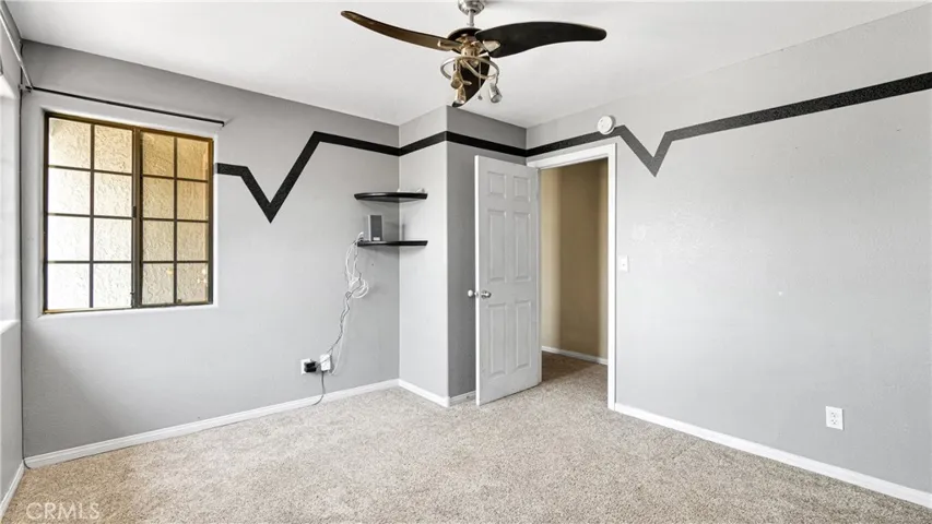 12271 Middleton Rd, Phelan, California 92372