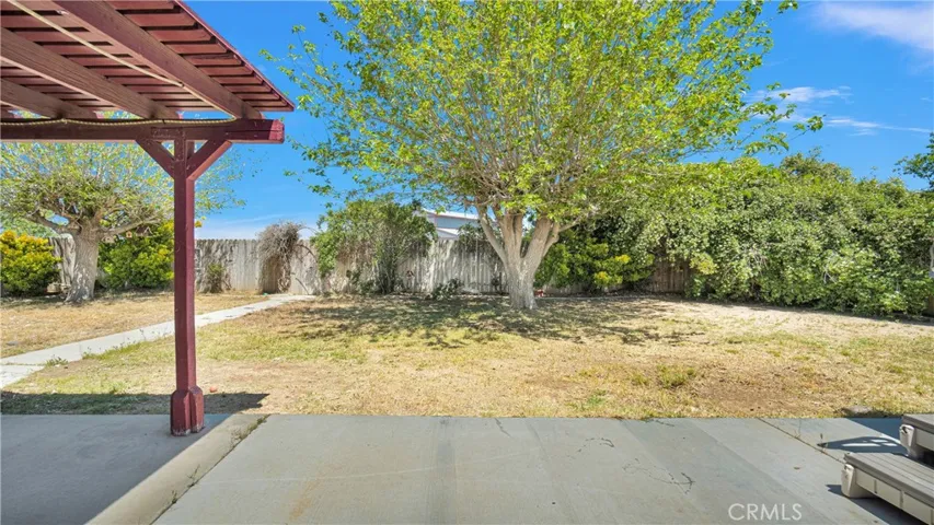 12271 Middleton Rd, Phelan, California 92372
