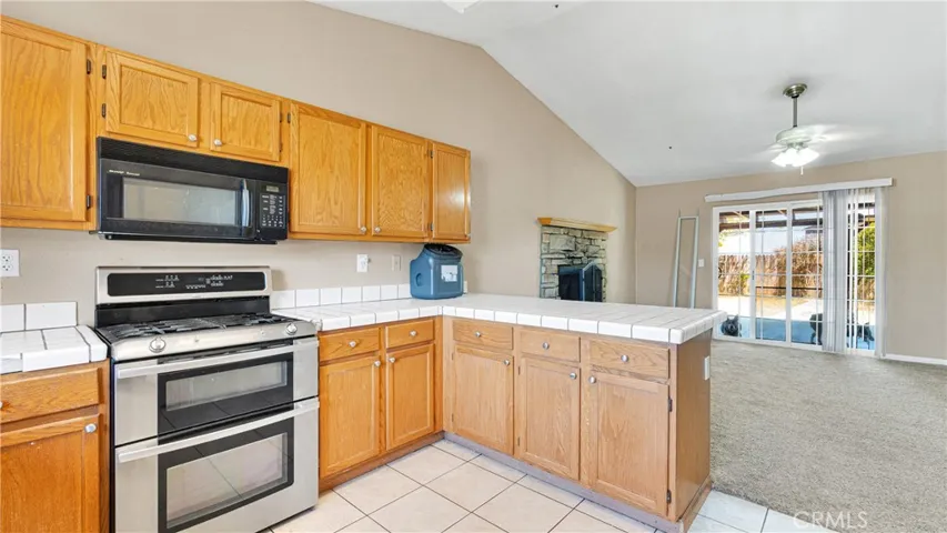 12271 Middleton Rd, Phelan, California 92372