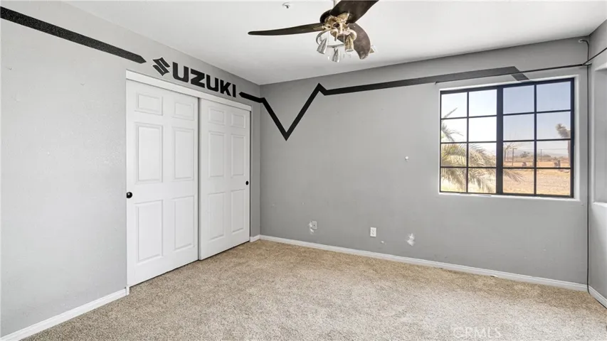12271 Middleton Rd, Phelan, California 92372