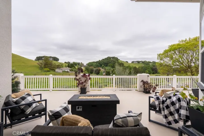 8560 Corriente Road, Atascadero, California 93422