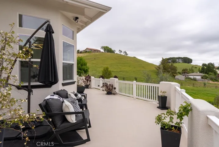 8560 Corriente Road, Atascadero, California 93422