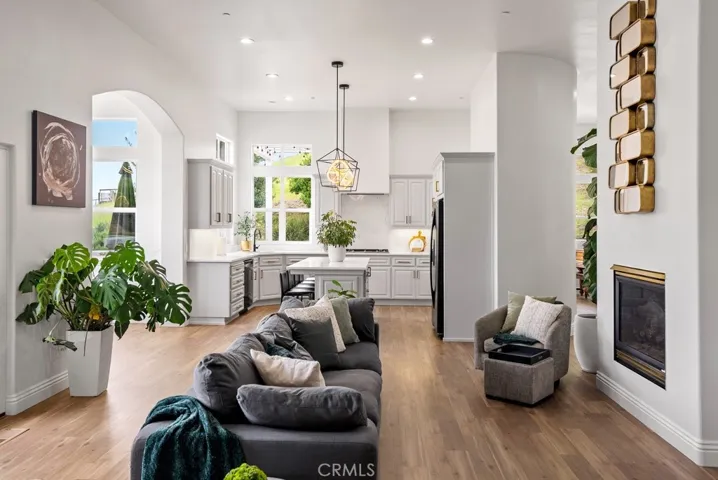 8560 Corriente Road, Atascadero, California 93422