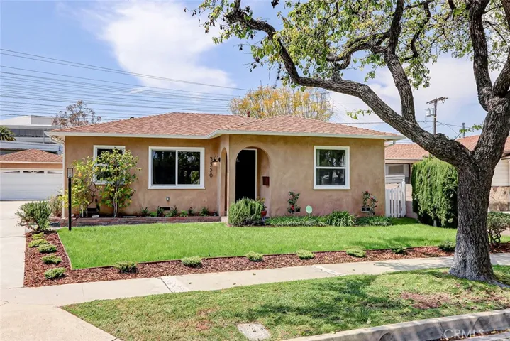 Renovated Holly Glen family home now available!