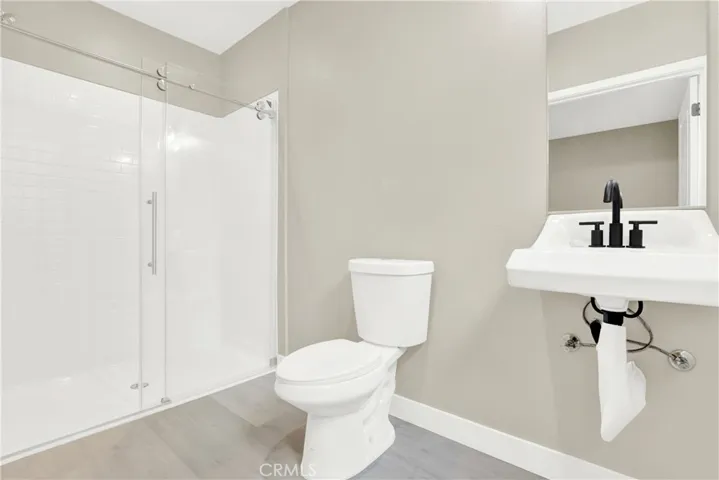 Bathroom 2 in Bedroom 2