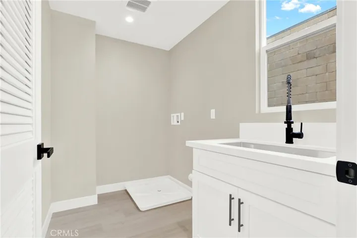Large Laundry Room