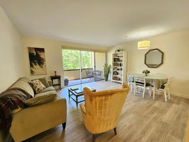 425 Grant Avenue 30, Palo Alto, California 94306