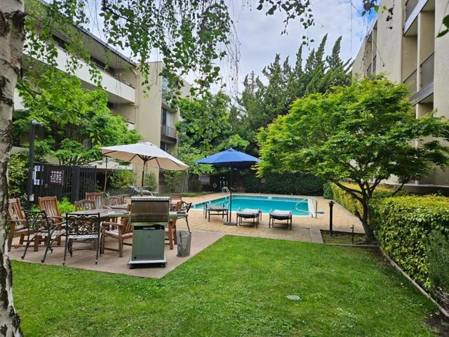 425 Grant Avenue 30, Palo Alto, California 94306