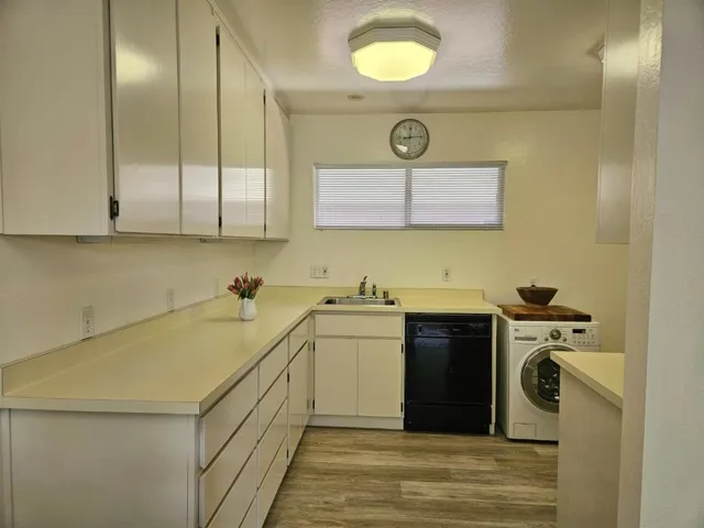 425 Grant Avenue 30, Palo Alto, California 94306