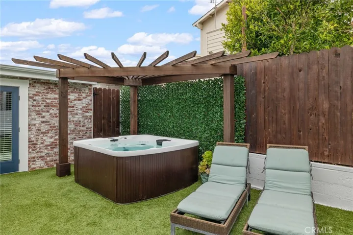 411 Emerald Street, Redondo Beach, California 90277