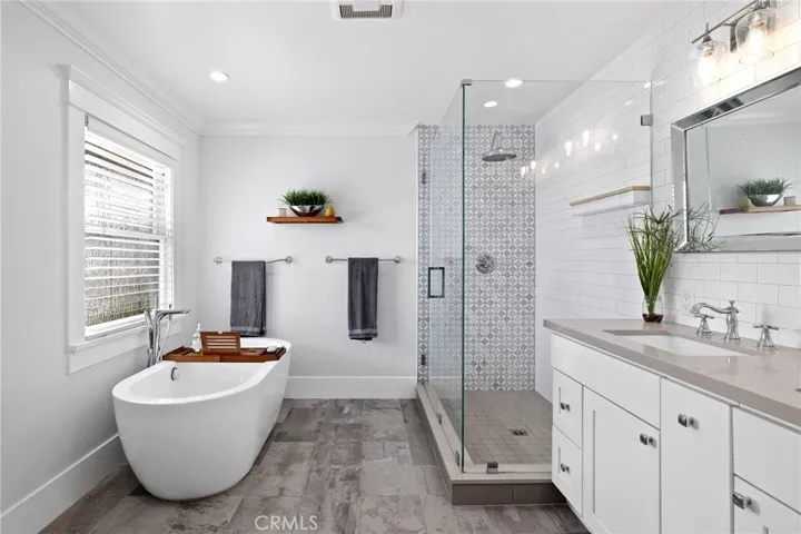 411 Emerald Street, Redondo Beach, California 90277