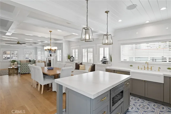 411 Emerald Street, Redondo Beach, California 90277