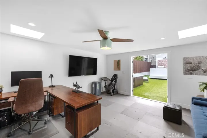 411 Emerald Street, Redondo Beach, California 90277