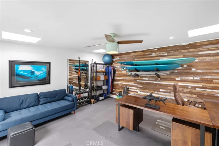 411 Emerald Street, Redondo Beach, California 90277