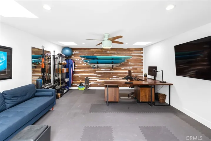 411 Emerald Street, Redondo Beach, California 90277