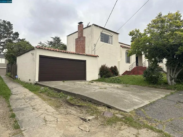 5400 Proctor Ave, Oakland, California 94618