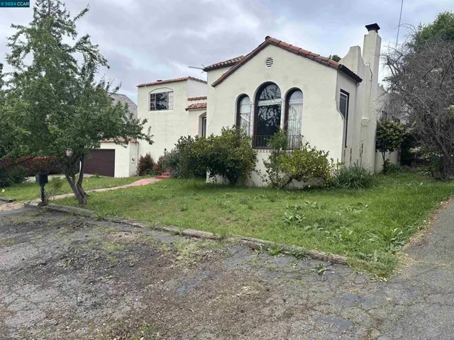 5400 Proctor Ave, Oakland, California 94618