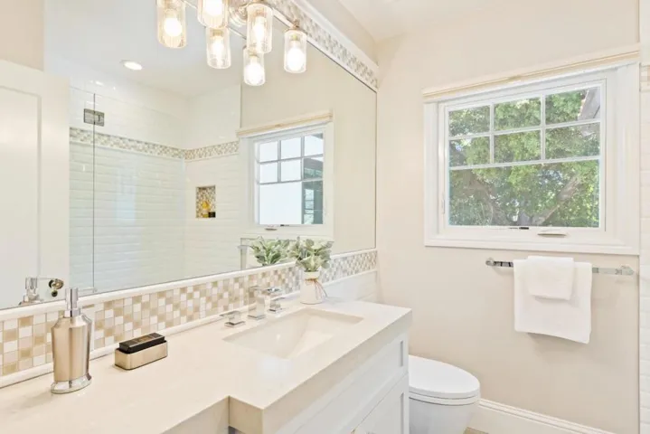 1945 Cowper Street, Palo Alto, California 94301