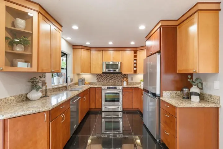 165 Gladys Avenue, Mountain View, California 94043