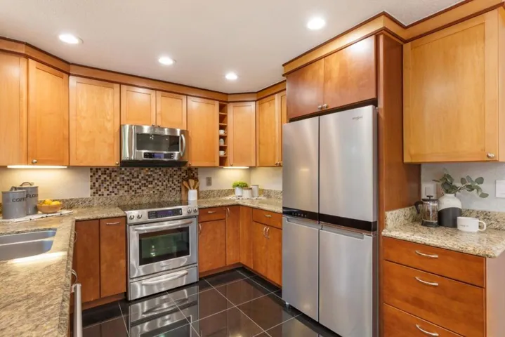 165 Gladys Avenue, Mountain View, California 94043