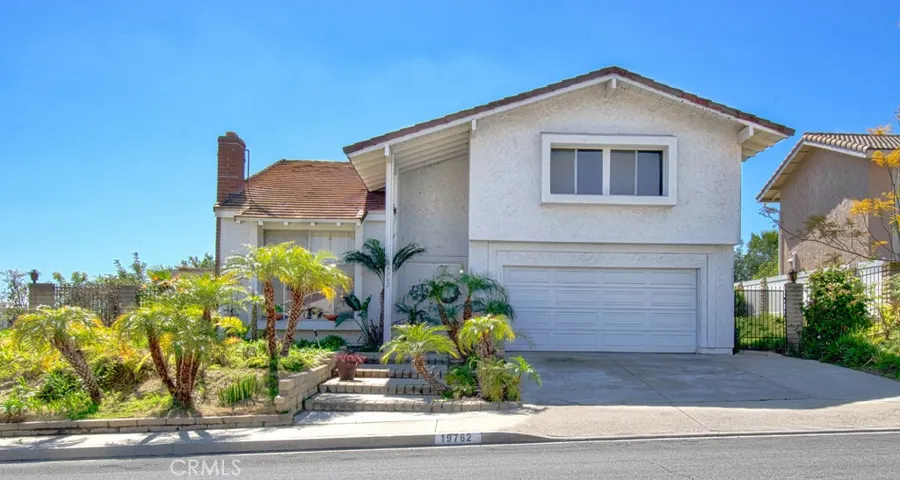 19762 Verona Lane, Yorba Linda, California 92886