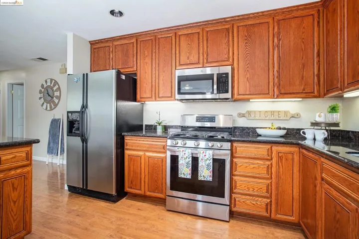 75 E Lake Dr, Antioch, California 94509