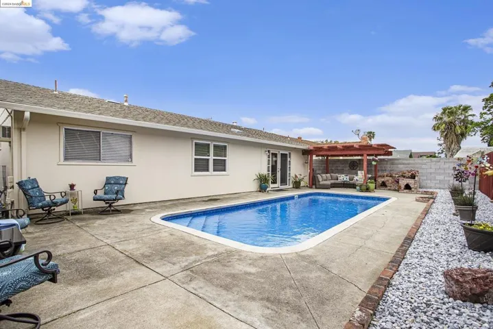 75 E Lake Dr, Antioch, California 94509