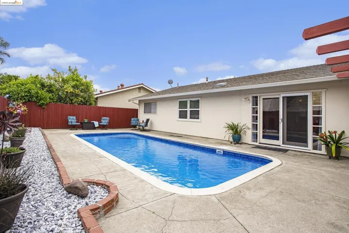 75 E Lake Dr, Antioch, California 94509