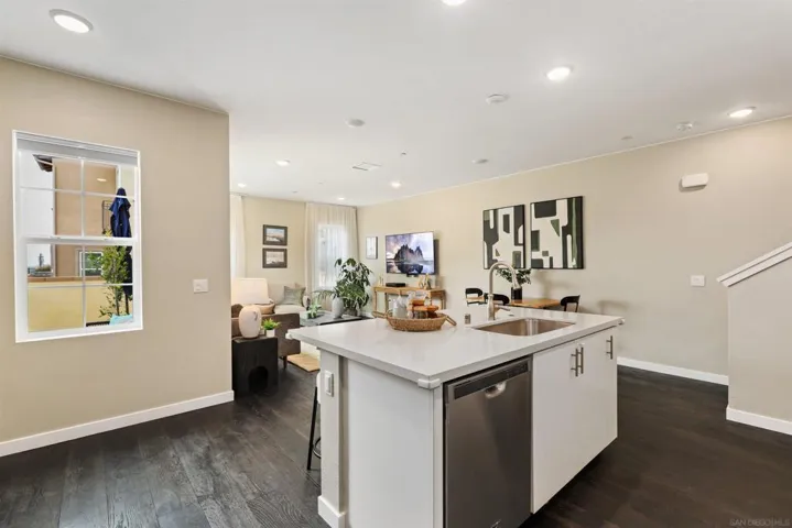 879 Blackstone Dr, San Marcos, California 92078