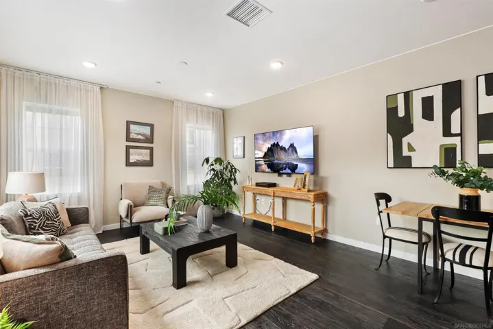 879 Blackstone Dr, San Marcos, California 92078
