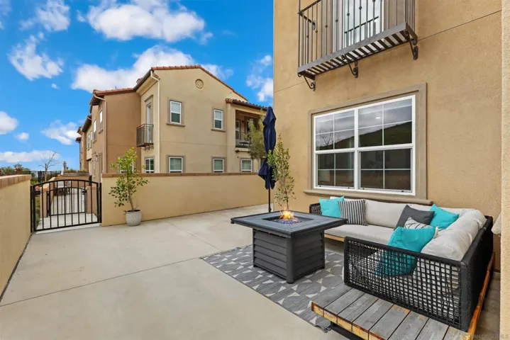 879 Blackstone Dr, San Marcos, California 92078